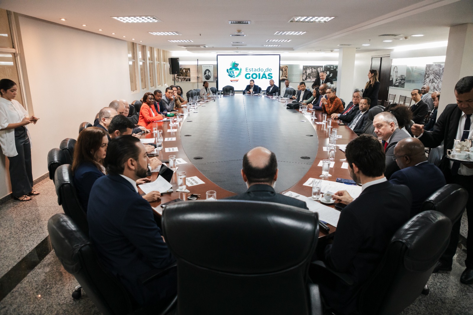 Estado apresenta potencial econômico a representantes de 17 países